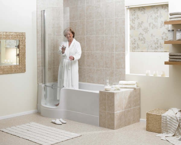 Walk In Tubs For The Elderly And Disabled Avacare Medical Blog 7523